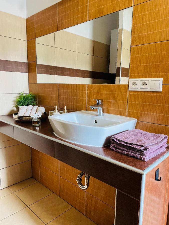 Apartment Mira Ruzomberok Eksteriør billede